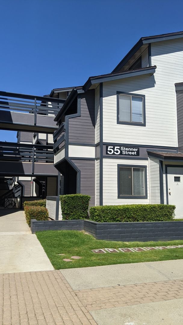 Building Photo - 55 Stenner St