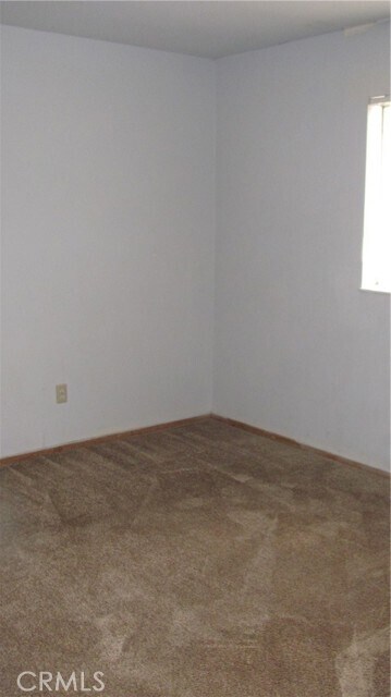 Building Photo - 761 Upton Dr
