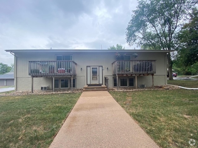 Building Photo - 2808 E Klondike Trl