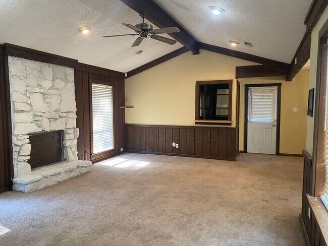 Building Photo - 8270 Glen Rock Cove