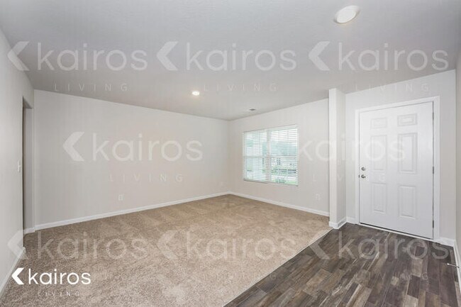Building Photo - 607 Wild Tulip Ct