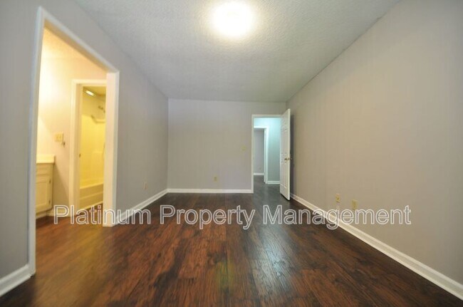 Building Photo - 232 Hembree Park Terrace