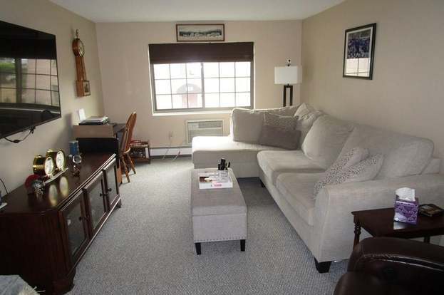 Building Photo - 135 Grove St