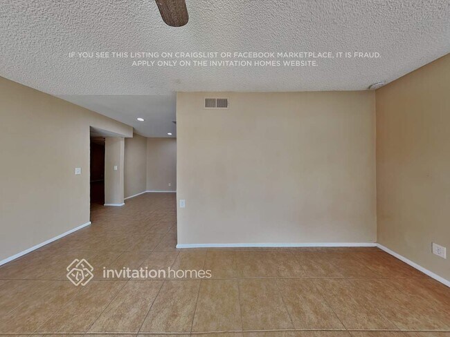 Building Photo - 9635 N 35th Ln