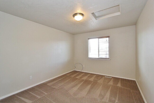 Building Photo - 3240 W Wave Dr