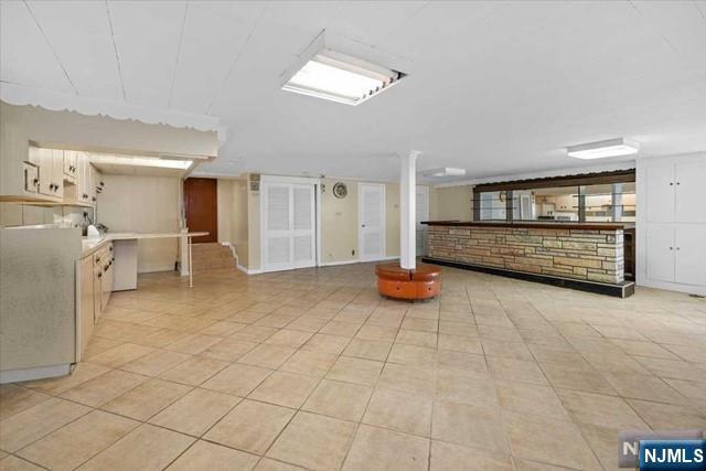 Building Photo - 255 Forest Rd