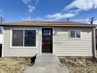 Building Photo - 1110 Potter Ave