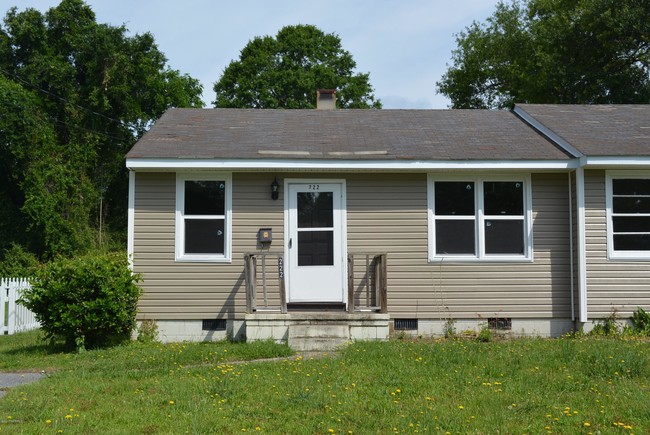 Primary Photo - 222 York St