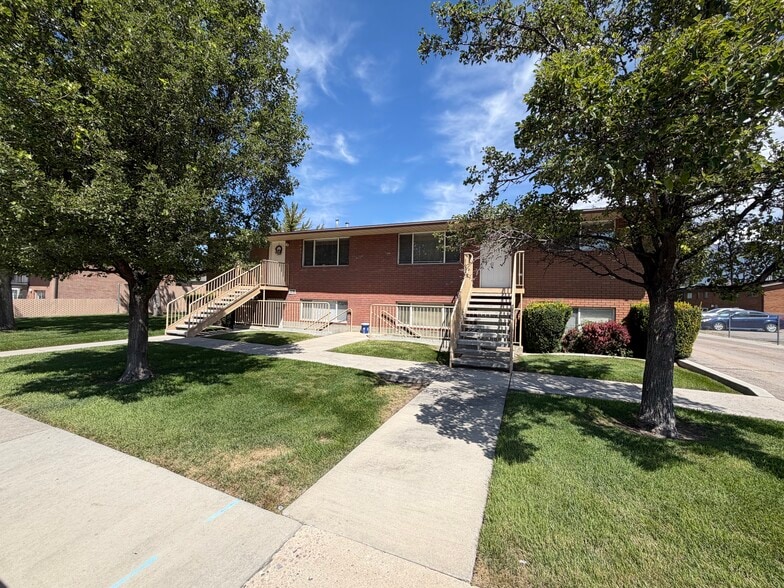 Building Photo - 367 E 1500 S