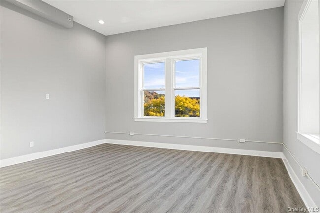 Building Photo - 47 Beekman Ave