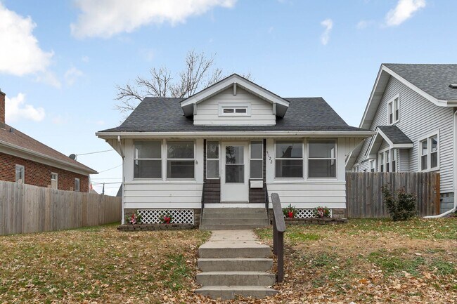 Building Photo - 5122 S 37th St