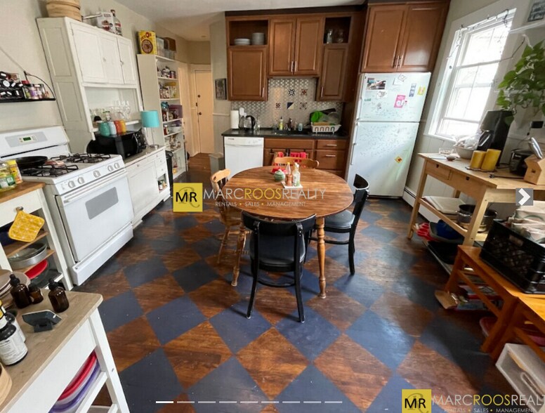 Building Photo - 5 Durham St