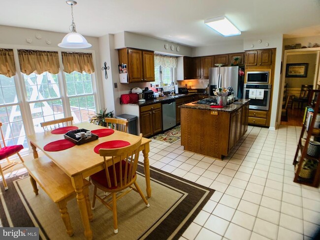 Building Photo - 8604 Oak Chase Cir