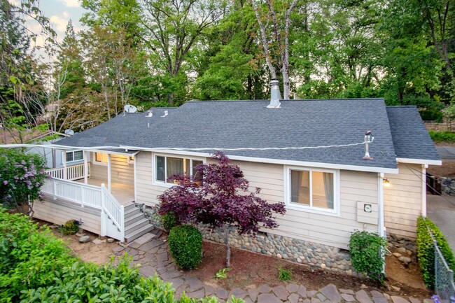 Building Photo - 110 Maryland Dr