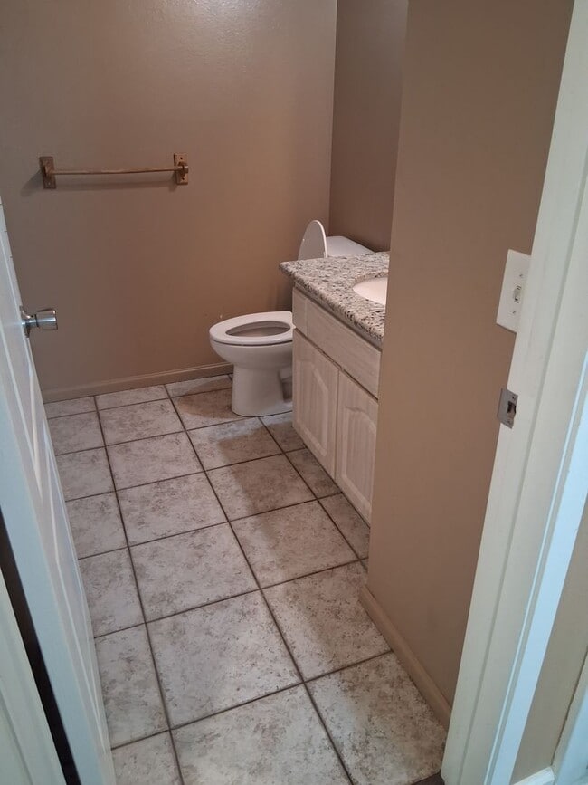 Building Photo - 5939 Petite Ct