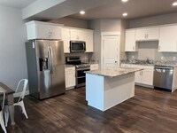 Building Photo - 200 1200 S