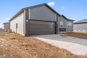 Building Photo - 1725 S West St