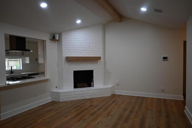 Building Photo - 11827 McLain Blvd
