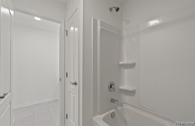 Building Photo - 5570 E Spaniel Dr