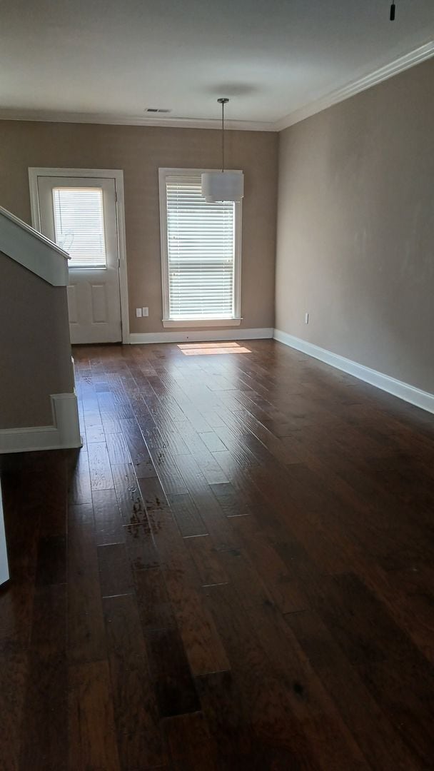 Building Photo - 4 Bed/4.5 Bath West End