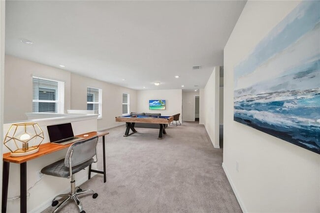 Building Photo - 7196 Oakmoss Loop