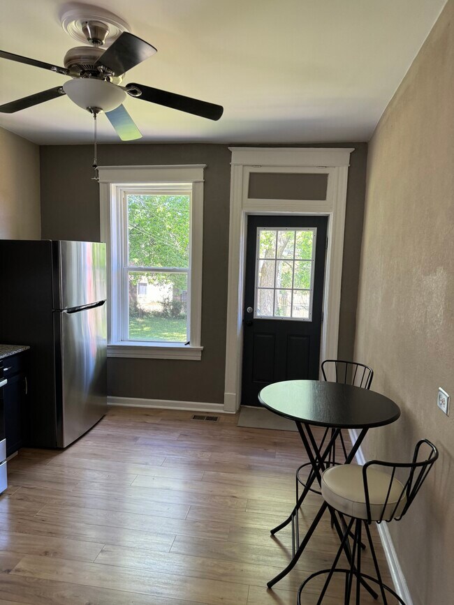 Building Photo - 3331 Lemp Ave