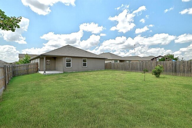 Building Photo - 148 Alpha