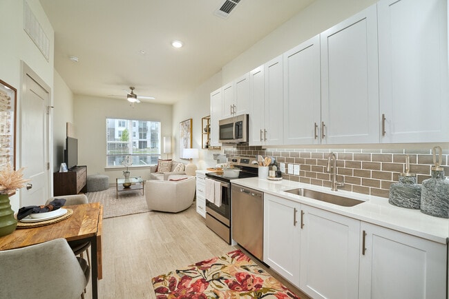 Interior Photo - Bexley West Creek