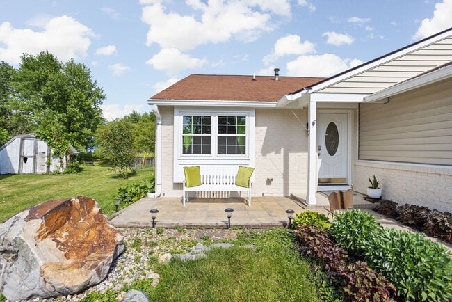 Building Photo - 620 Southridge Ct