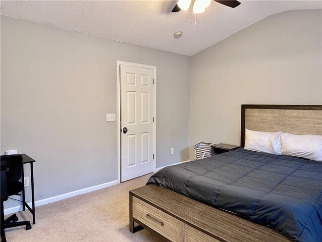 Building Photo - 10900 Wittenridge Dr