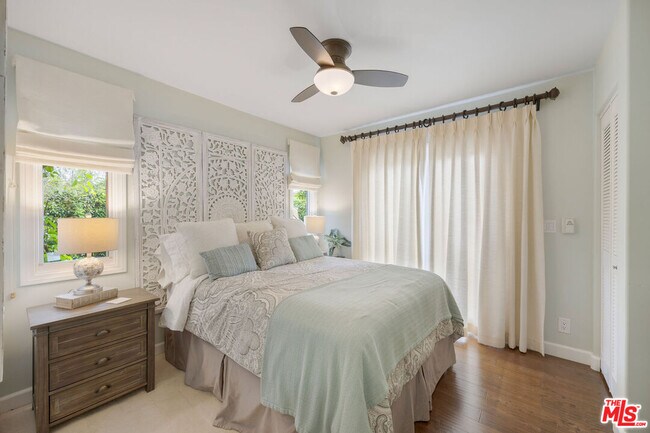 Building Photo - 1039 26th St