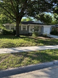 Building Photo - 1328 Juanita St