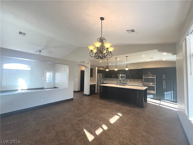 Building Photo - 1667 Tangerine Rose Dr
