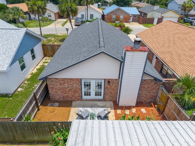Building Photo - 237 Indian Oaks Dr