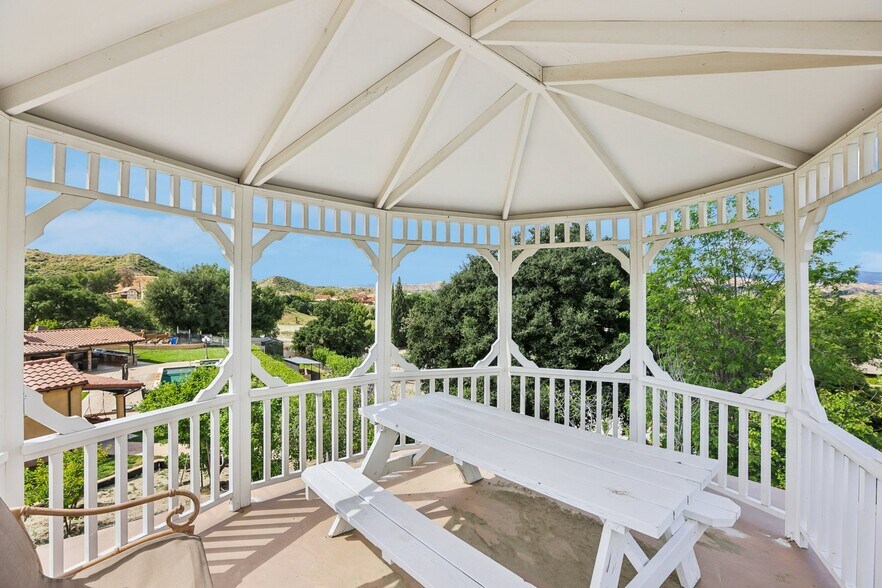 Building Photo - 27048 Triumph Ave