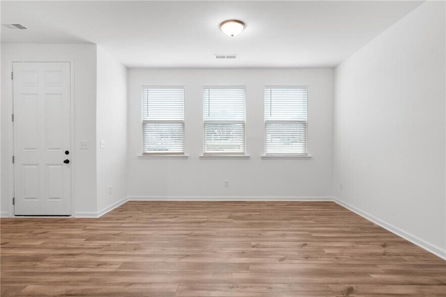 Building Photo - 1637 Winpost Ln NW