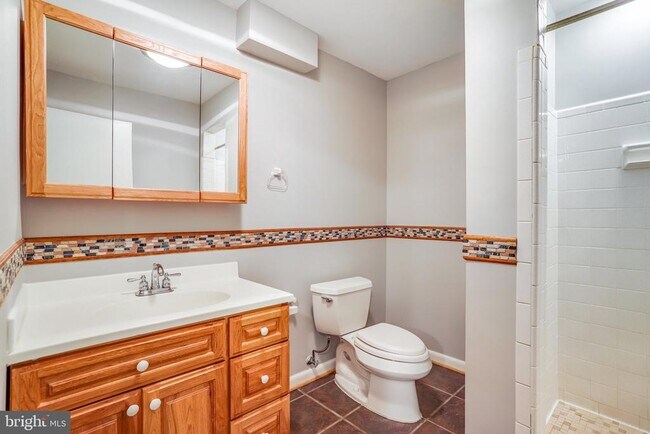 Building Photo - 9801 Orchid Cir