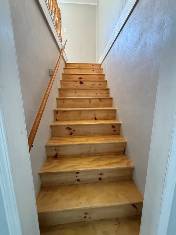 Building Photo - 712 Pickwick Dr