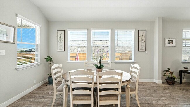 Building Photo - 1917 Shepherd Path