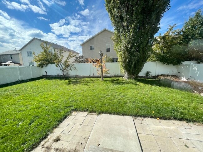 Building Photo - 432 S 1230 W