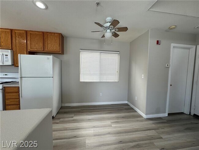 Building Photo - 3231 Ocean Spray Ct