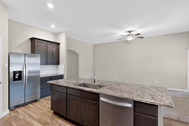Building Photo - 1903 Dahlia Way