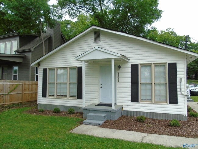 Building Photo - 1031 Halsey Ave NE