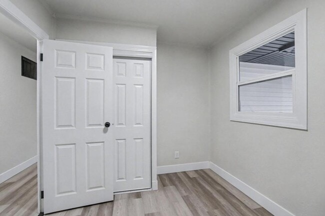 Building Photo - 4201 Lobata Pl