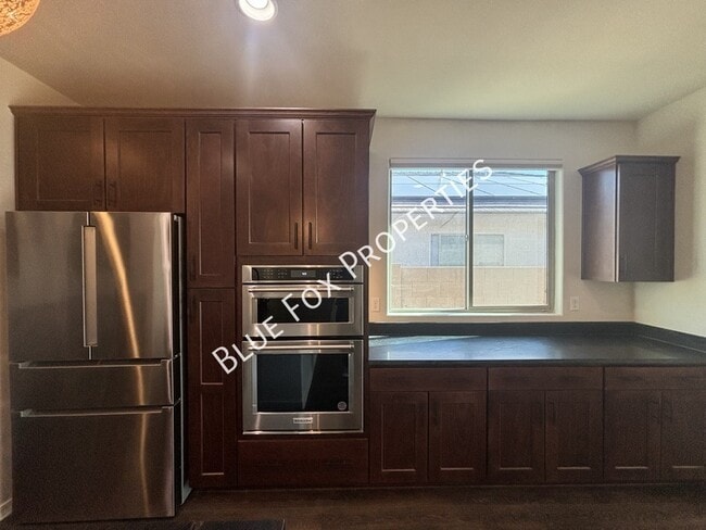 Building Photo - 8454 N Lone Ranger Rd