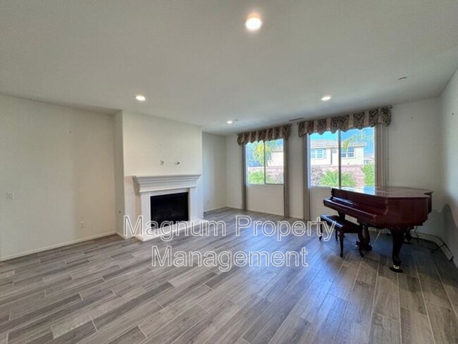 Building Photo - 34913 Limecrest Pl