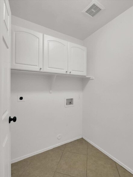 Building Photo - 13620 N 82nd Ln