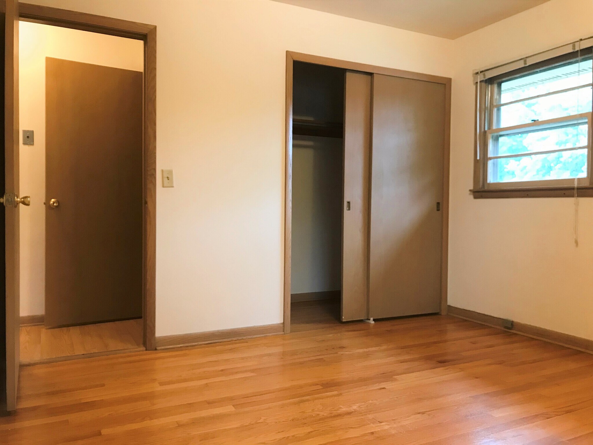 Building Photo - 413 Pawling St