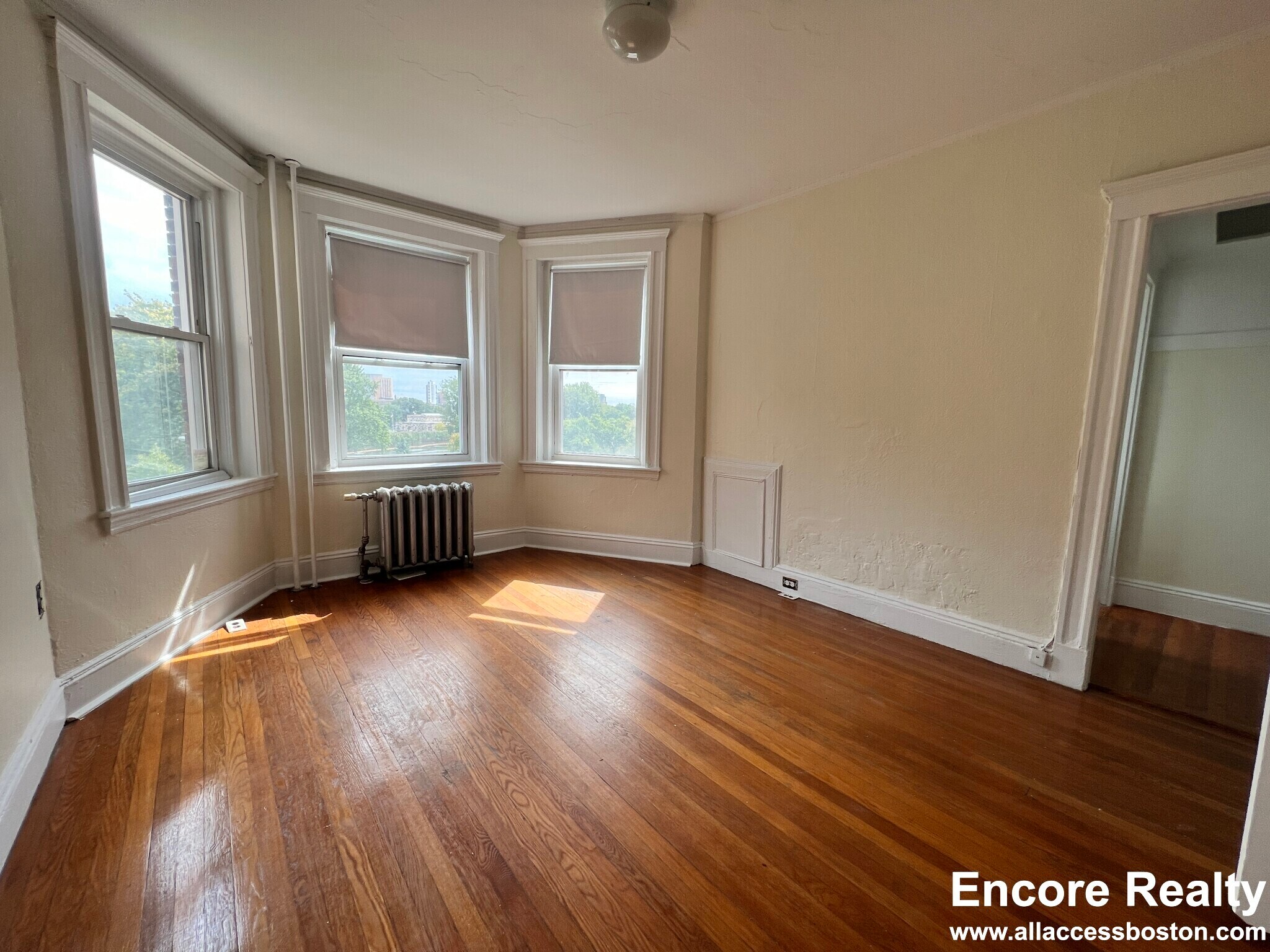 Building Photo - 1167 Boylston St