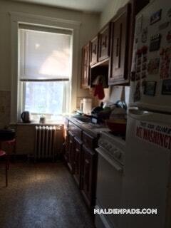 Building Photo - 92 Maple St